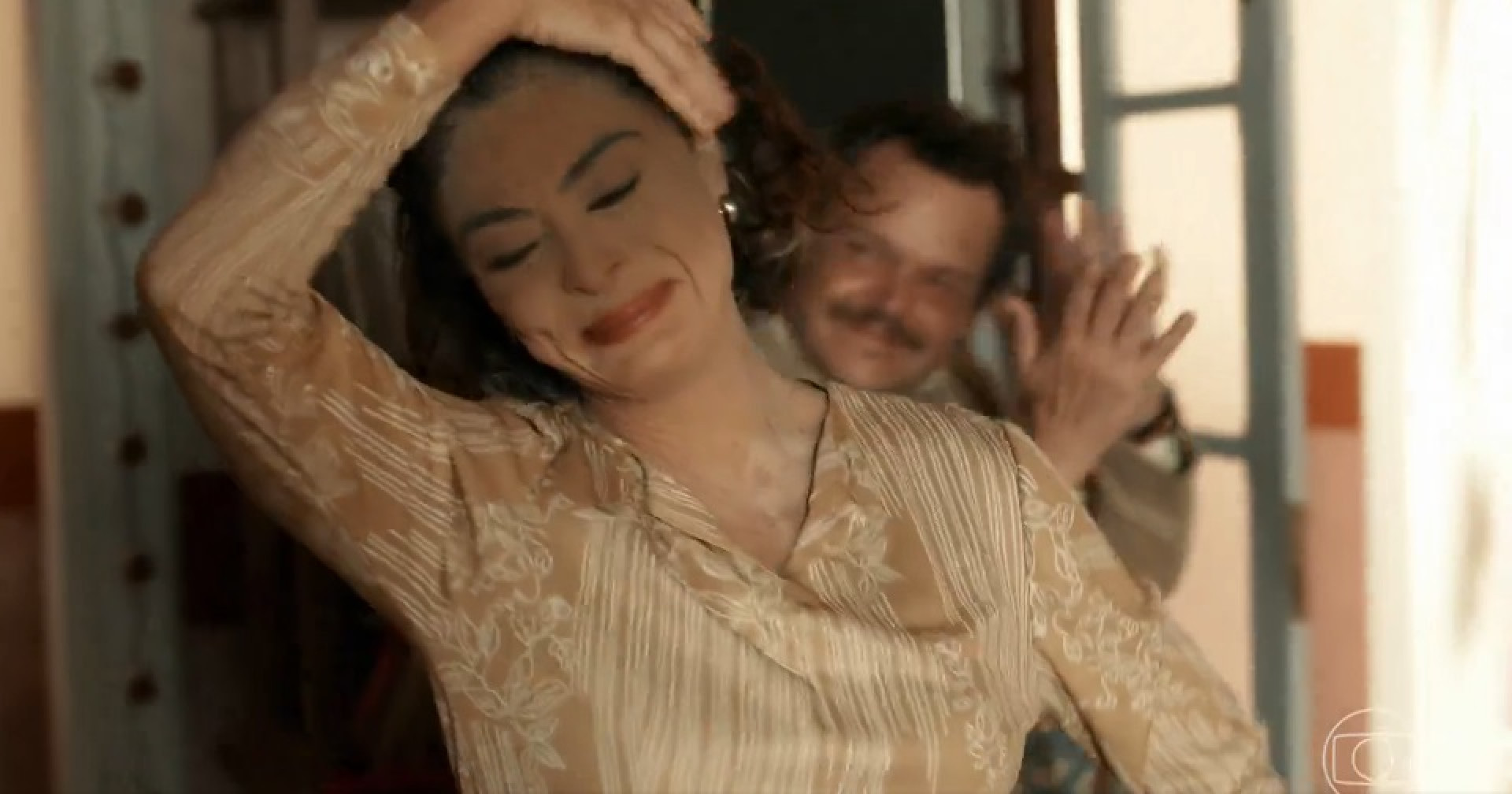 Cena de Jacutinga (Juliana Paes) e Norberto (Matheus Nachtergaele) emociona os internautas - Reprodução de vídeo / TV Globo