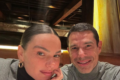 Isis Valverde celebra aniversário em jantar romântico com o noivo, Marcus Buaiz: 'Cumplicidade'