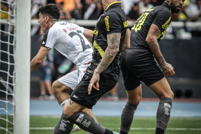 Barboza critica postura do Botafogo em clássico e desabafa: 'Sentimento muito ruim'