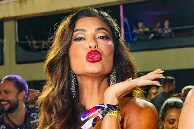 Famosos curtem desfile das campeãs em camarotes da Marquês de Sapucaí; veja