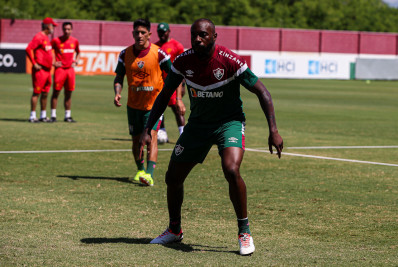 Manoel ressalta alívio com retorno no Fluminense: 'Foi muito difícil'