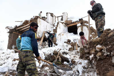 Avalanche deixa ao menos 25 mortos no Afeganistão