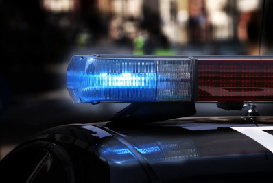 Dois policiais e um socorrista morrem baleados ao atenderem emergência nos EUA