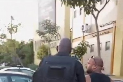 Traficante é preso em flagrante com mais de 2 mil tiras de maconha em Araruama