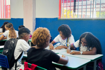 Nilópolis inicia ano letivo de 2024 nas escolas municipais