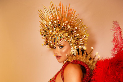 Nathalia Hino deixa o cargo de rainha de bateria da Estácio de Sá