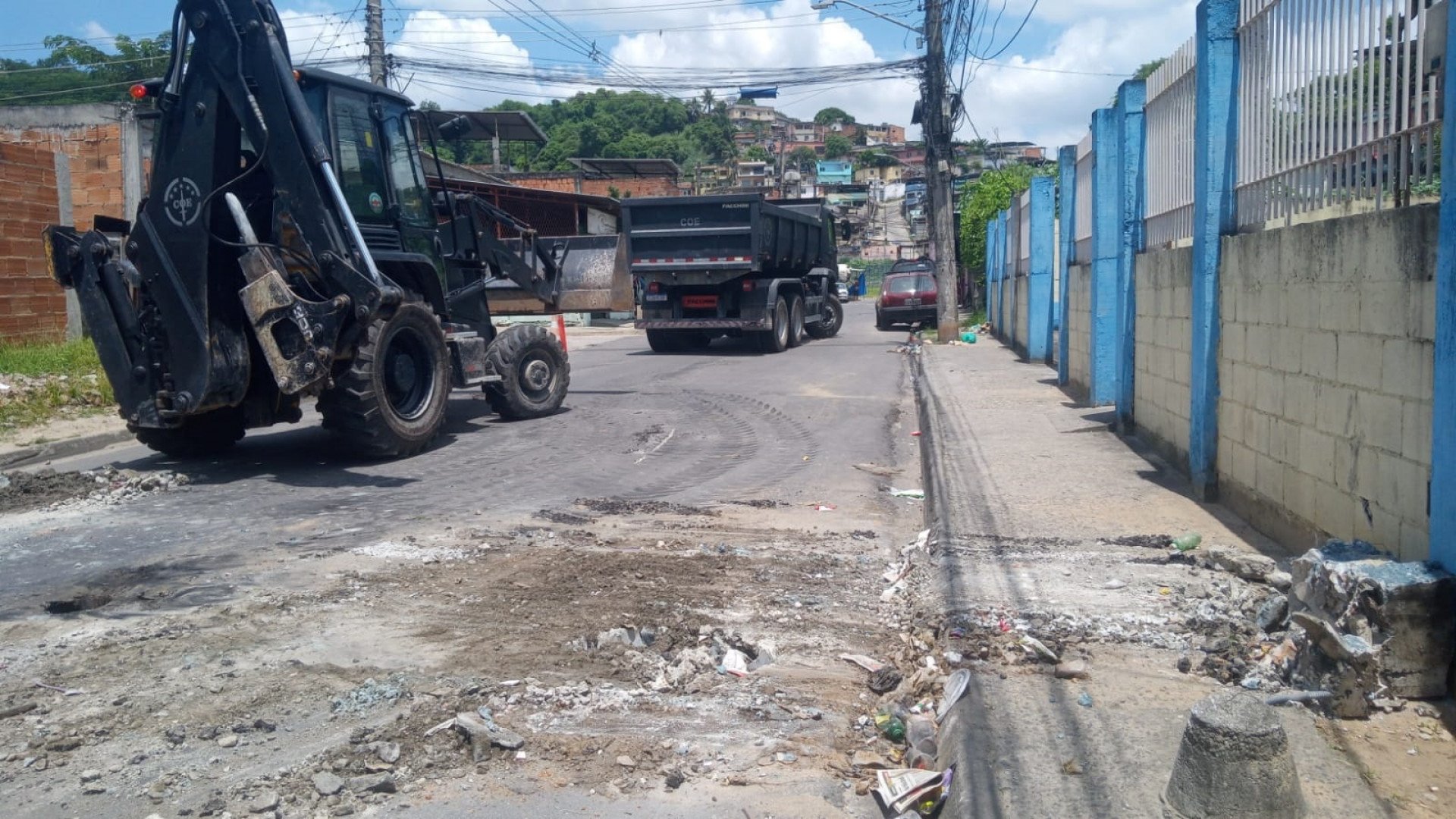 Agentes do Bope e do COE atuaram na remoção de barricadas no Complexo do Chapadão - Reprodução / @pmerj