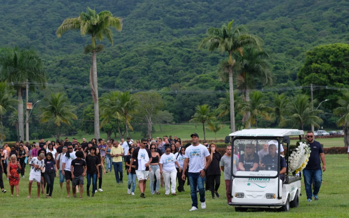 O enterro foi no Cemitério Jardim da Saudade, em Paciência, Zona Oeste do Rio