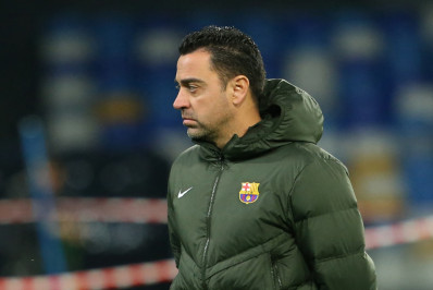 Xavi desabafa após classificação e rebate críticas no Barcelona