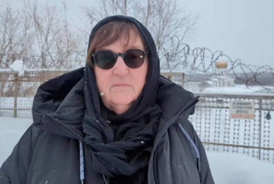 Mãe de Navalny pede que Putin entregue corpo do filho 'sem demora'