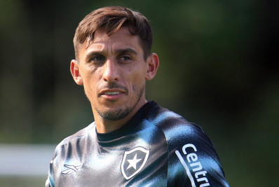 Damián Suárez lamenta 'espera além da conta' por causa do Botafogo
