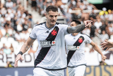 Vegetti comemora renovação de contrato com o Vasco: 'O melhor está por vir'