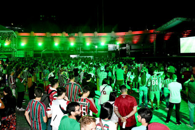 Fluminense anuncia telão e show em Laranjeiras para a torcida acompanhar o jogo de ida da Recopa