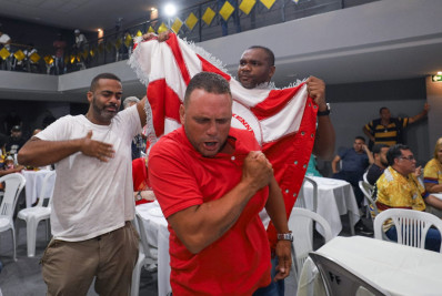 Intendente Magalhães: Unidos da Vila Kennedy é a grande campeã do Grupo de Avaliação