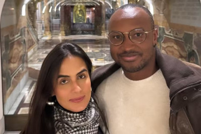Thiaguinho se emociona durante viagem ao Vaticano com Carol Peixinho: 'Realização de um sonho'