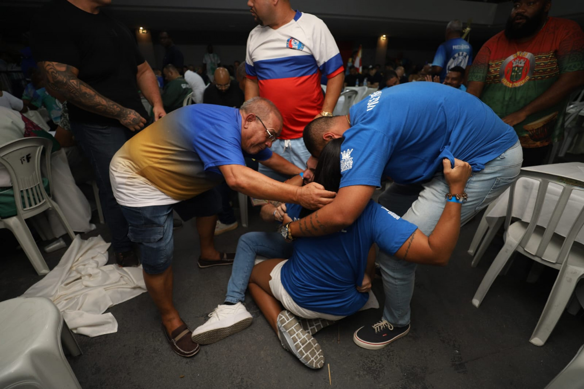 Dire&ccedil;&atilde;o da Tradi&ccedil;&atilde;o se emociona com t&iacute;tulo e acesso para S&eacute;rie Ouro - Renan Areias / Ag&ecirc;ncia O Dia