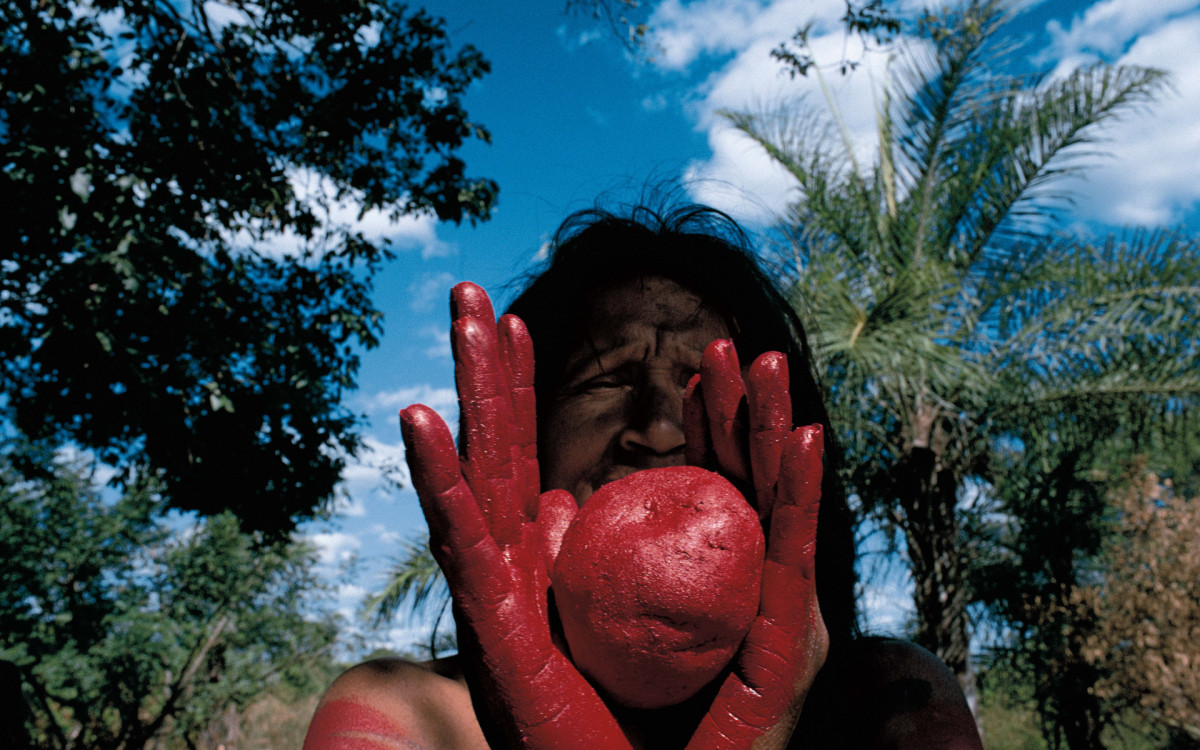 Indígena do povoado Krikati, fotografada na década de 1990 - Hiromi Nagakura