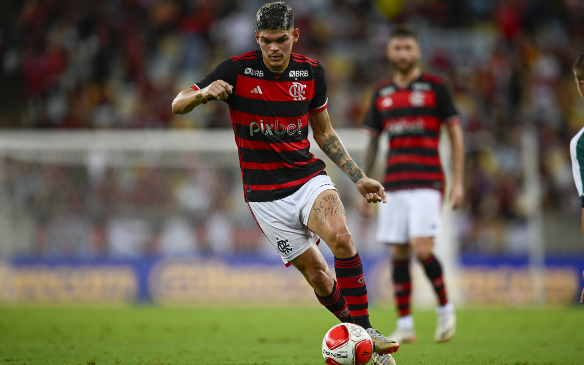 Ayrton Lucas, do Flamengo, por pouco n&atilde;o se chamou Ayrton Senna, segundo o pai