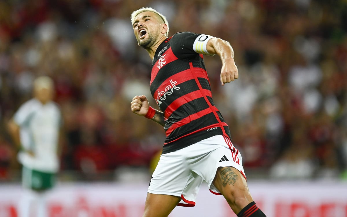Desde que chegou ao Flamengo, Arrascaeta só não conquistou título em 2023