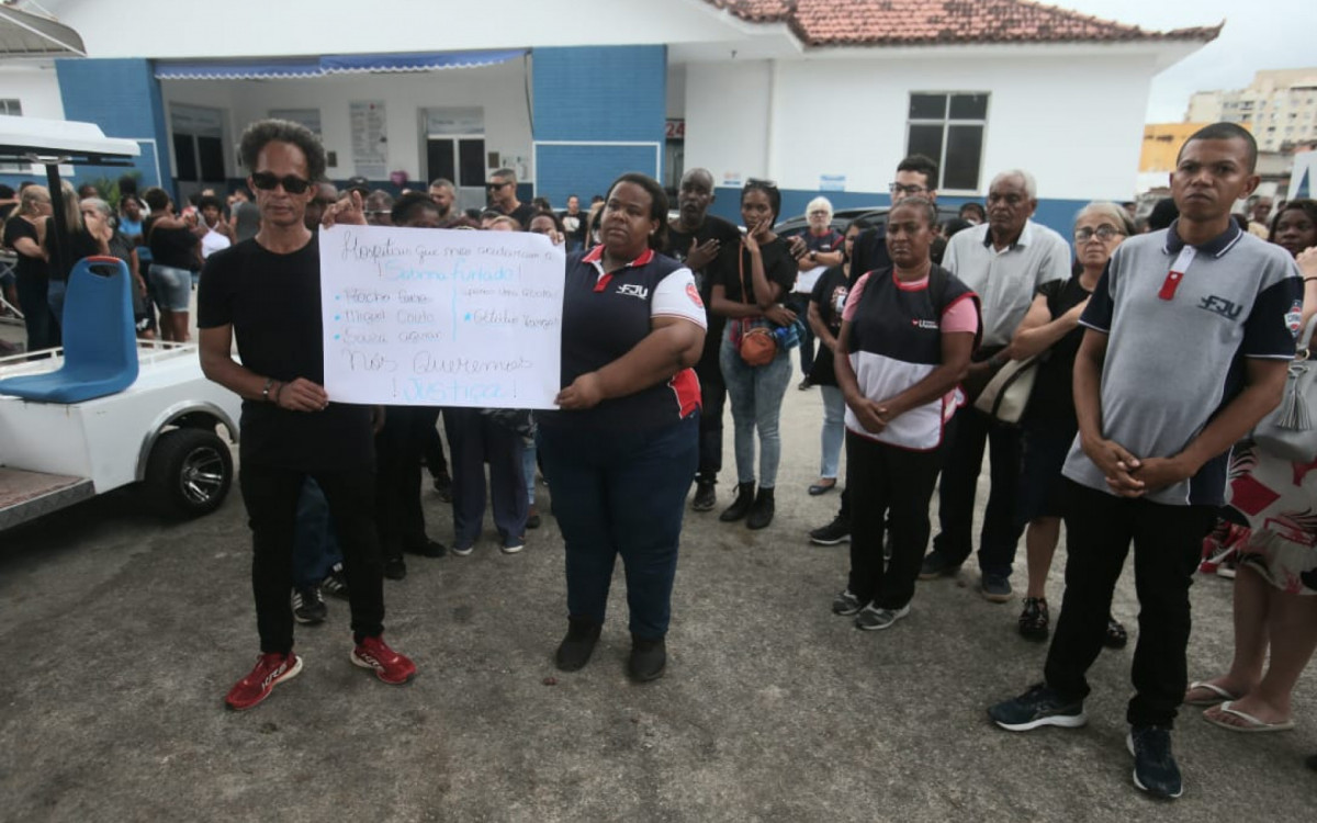 O vel&oacute;rio come&ccedil;ou &agrave;s 11h na Capela 2 do cemit&eacute;rio - Cleber Mendes