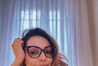 Patrícia Poeta posa com novos óculos de grau e brinca: 'Tentei evitar, mas me rendo!'