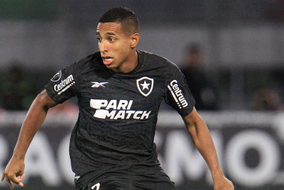 Botafogo faz sondagem por Victor Sá, mas não deve avançar em negociação