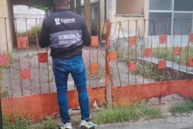 Casas e terrenos abandonados em bairros geram fiscalização mais intensa
