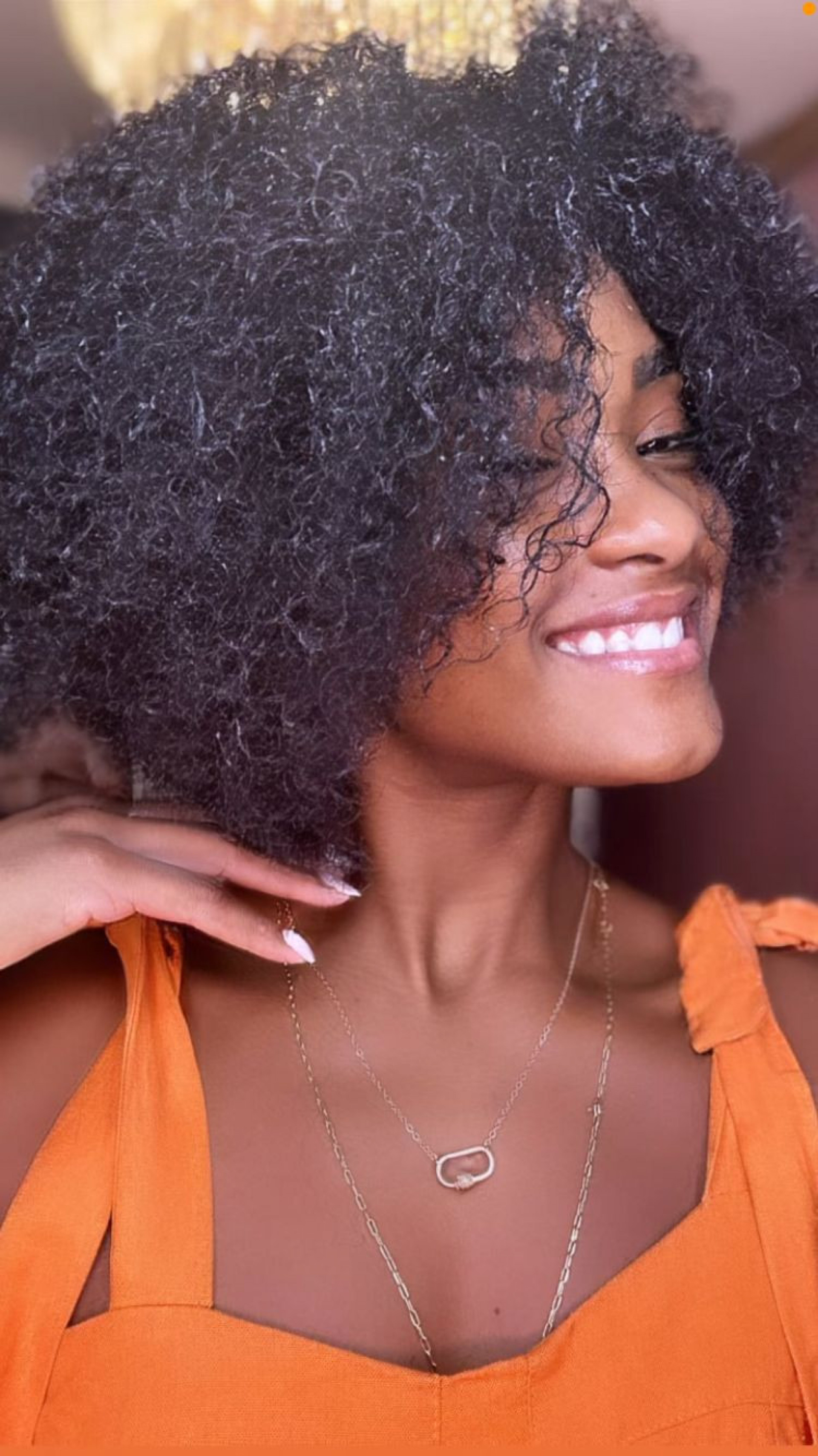 Erika Januza exibe cabelo natural - Reprodução / Instagram
