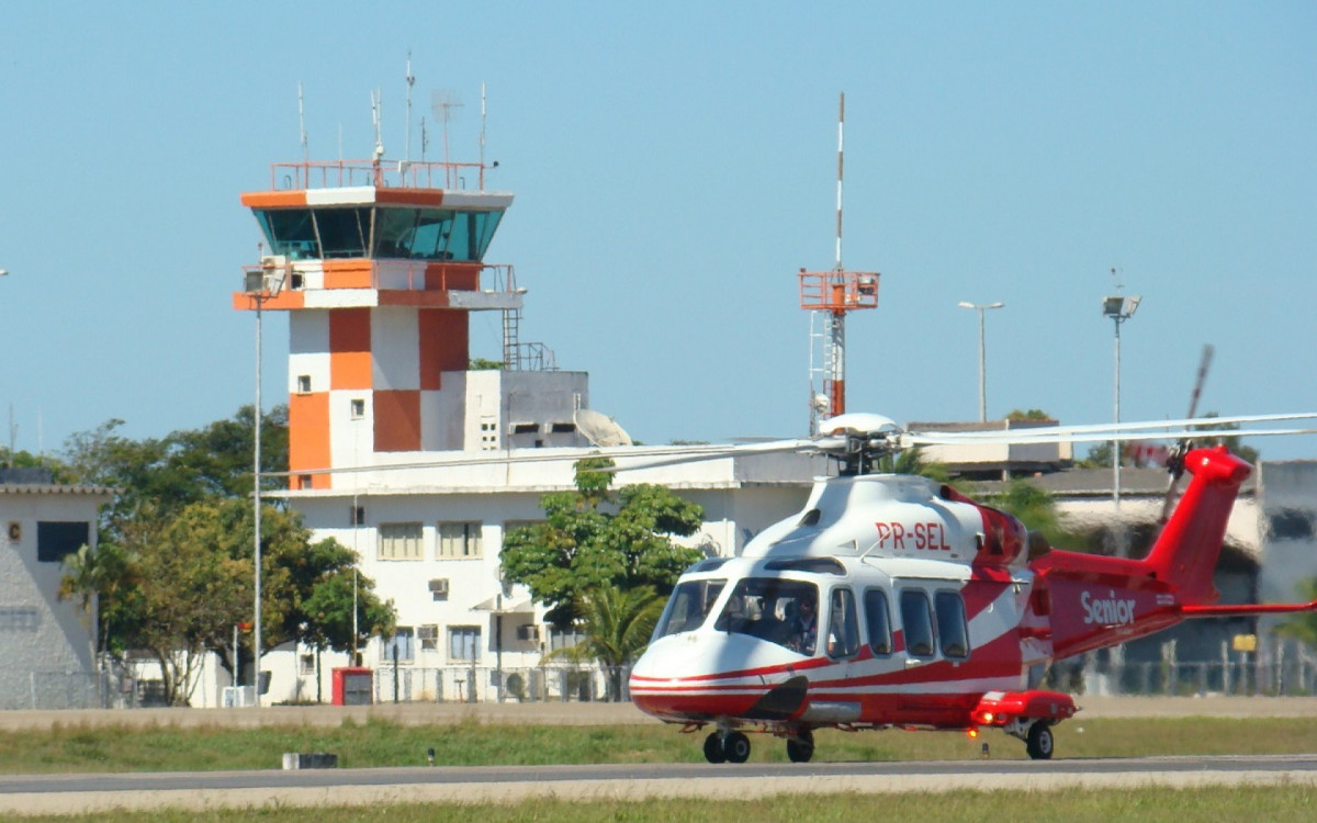 PF prende dois pilotos de helicóptero suspeitos de tráfico de drogas em Macaé