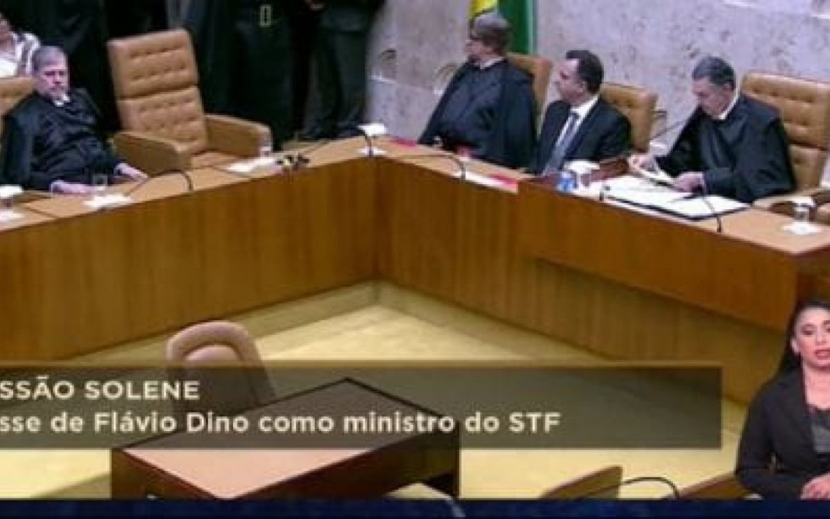 Flávio Dino toma posse como ministro do STF, cargo que deverá ocupar até 2044 - TV Justiça/Reprodução