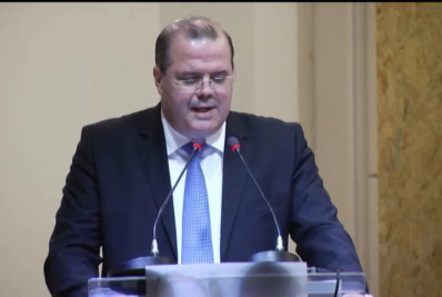 No BIS, Tombini alerta para risco de relaxamento prematuro em juros e reforça foco na inflação