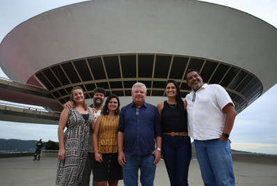 Axel Grael discute parcerias com parlamentar franco-brasileira da cidade de Seine-Saint-Denis