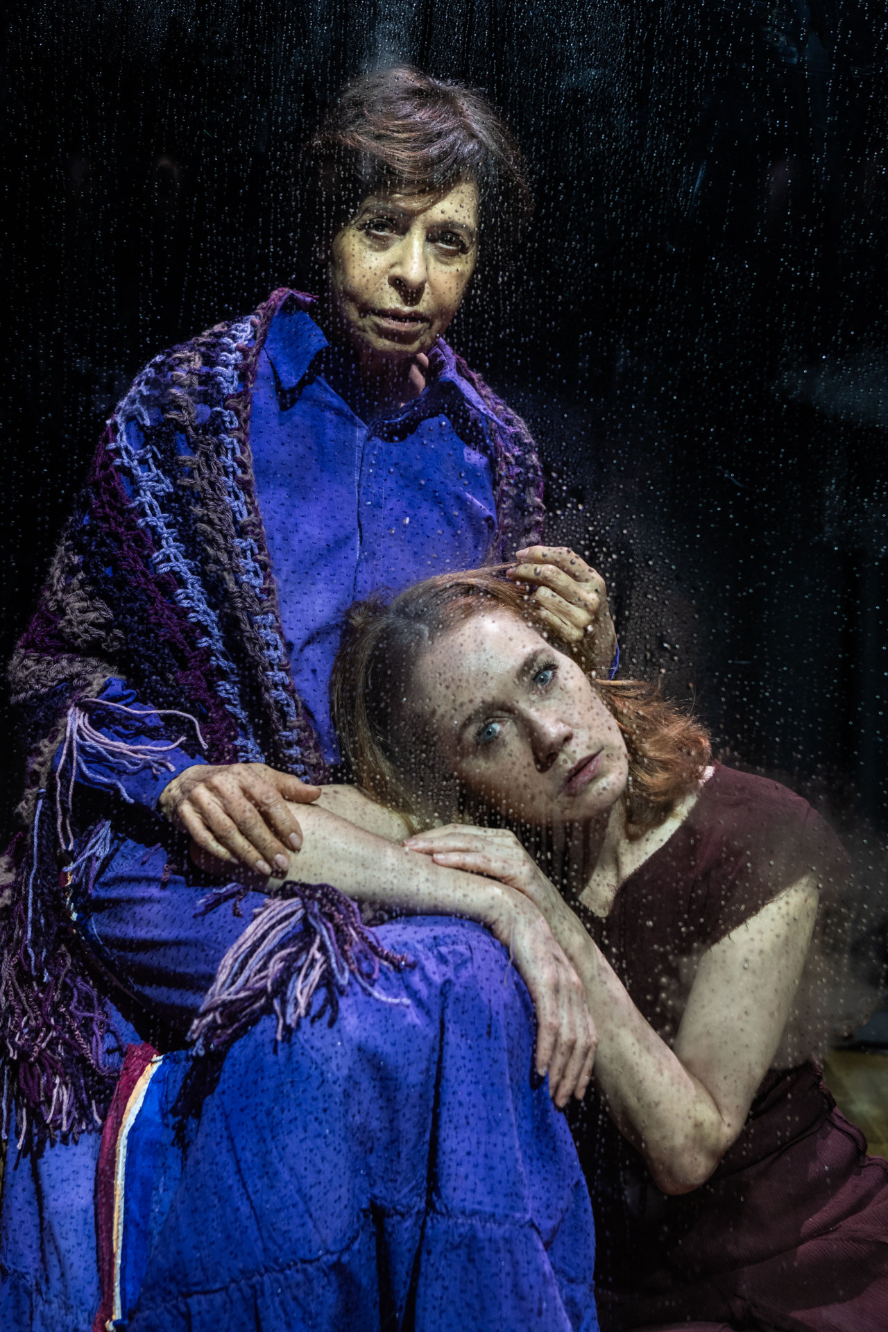 Stella Freitas, com Camila Morgado, também está no elenco da peça - Victor Hugo Cecatto / Divulga&ccedil;&atilde;o