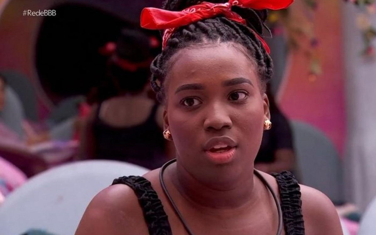 A trancista Leidy Elin aposta em bandanas para dar toque fashion aos cabelos - Reprodução