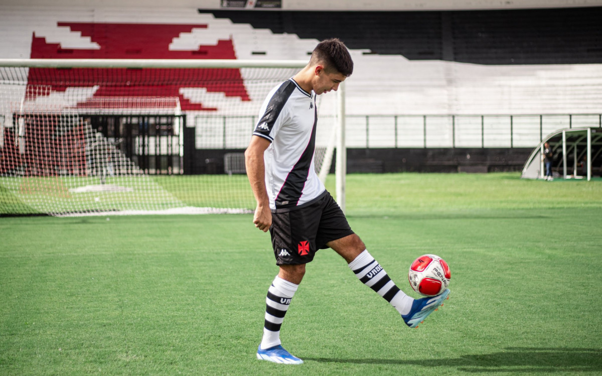 Sforza é um dos reforços do Vasco para a temporada - Leandro Amorim | Vasco da Gama