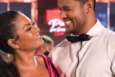 Viúvo de Paulinha Abelha presta homenagem dois anos após morte da cantora