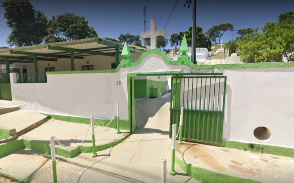 Enterro aconteceu neste sábado (24) no Cemitério de Engenheiro Pedreira, em Japeri - Reprodução / Google Street View