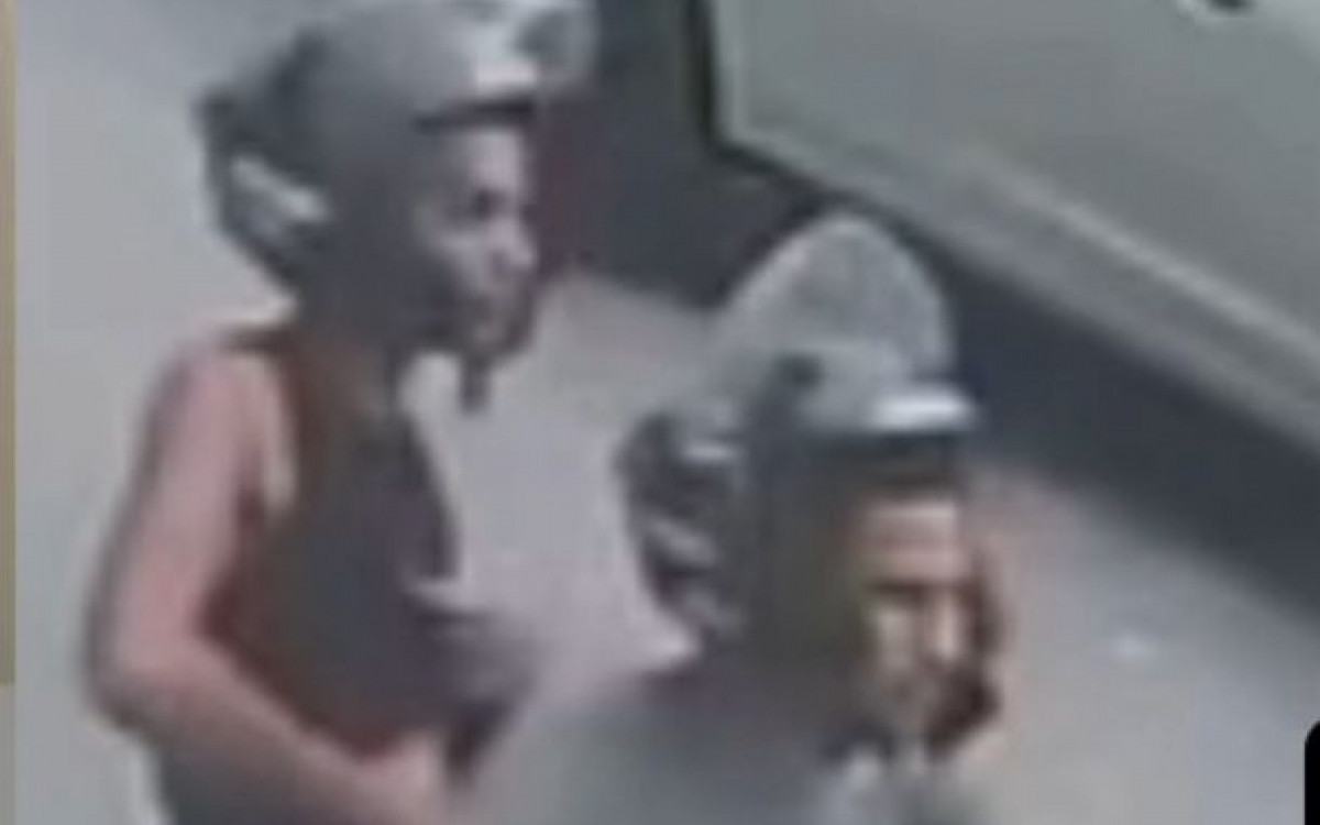 Suspeitos chegaram com uma moto e assaltaram família de Igor Lage em Engenho de Dentro
