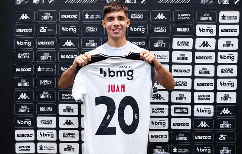 Vasco apresenta volante Juan Sforza por v&iacute;deo em Vit&oacute;ria (ES)