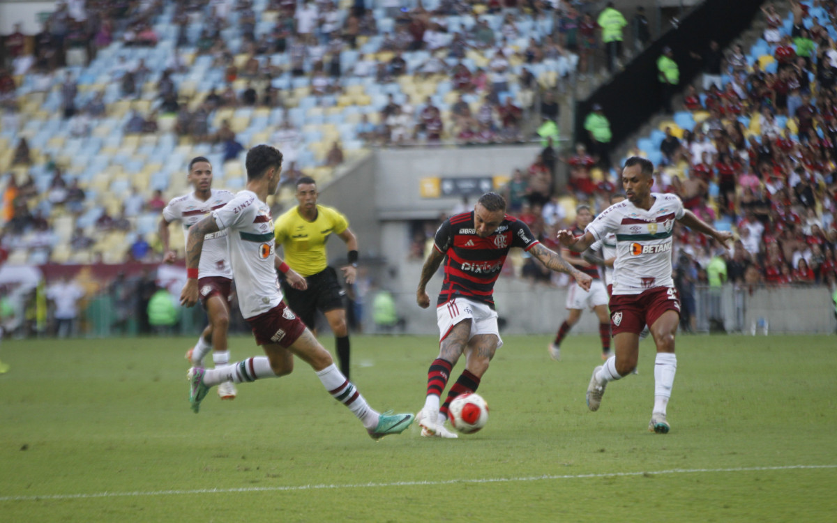 Partida entre as equipes de Flamengo x Fluminense. válida pelo Campeonato Carioca , realizado no estádio do Maracanã neste domingo(25). Foto: Reginaldo Pimenta/Agência O Dia