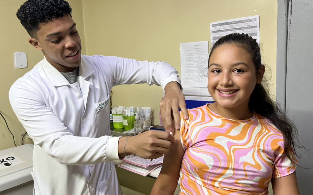 Magé inicia vacinação contra dengue para crianças de 10 e 11 anos - Lucas Santos/Divulgação