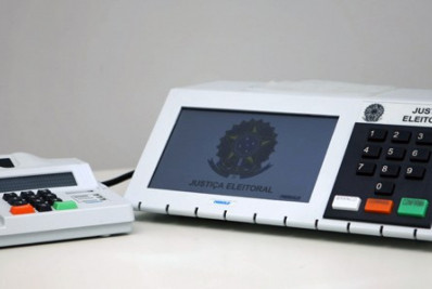 Multas eleitorais podem ser pagas com Pix, boleto ou cartão de crédito; veja como fazer