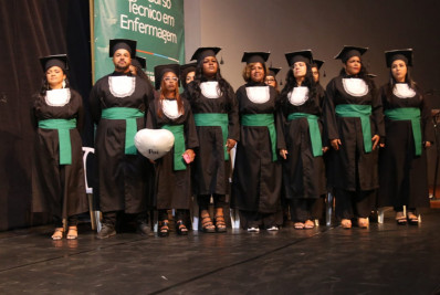 Fundec forma terceira turma de técnicos de enfermagem