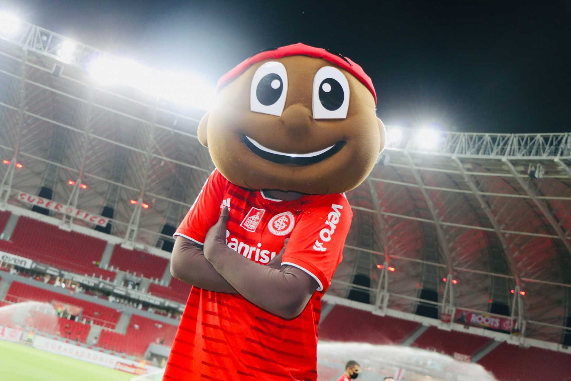 Mascote do Internacional em jogo no Beira-Rio - Divulgação/Internacional