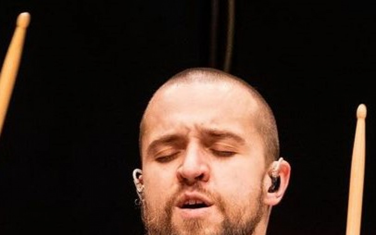 &Agrave;s v&eacute;speras da turn&ecirc; de despedida, o Sepultura revelou que o baterista Eloy Casagrande deixou a banda sem aviso pr&eacute;vio e anunciou quem ir&aacute; substitu&iacute;-lo
