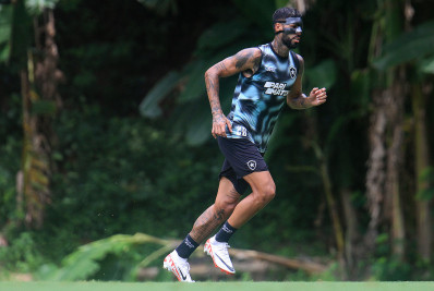 Com Alexander Barboza, Botafogo divulga relacionados para o jogo contra o Aurora