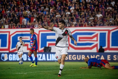 Vasco bate o Marcílio Dias fora de casa e avança de fase na Copa do Brasil