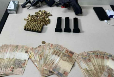 PM descobre drogas escondidas no mato