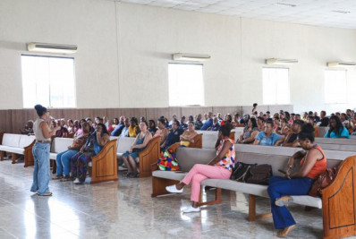 Formação e acolhimento inicial para profissionais da rede pública municipal