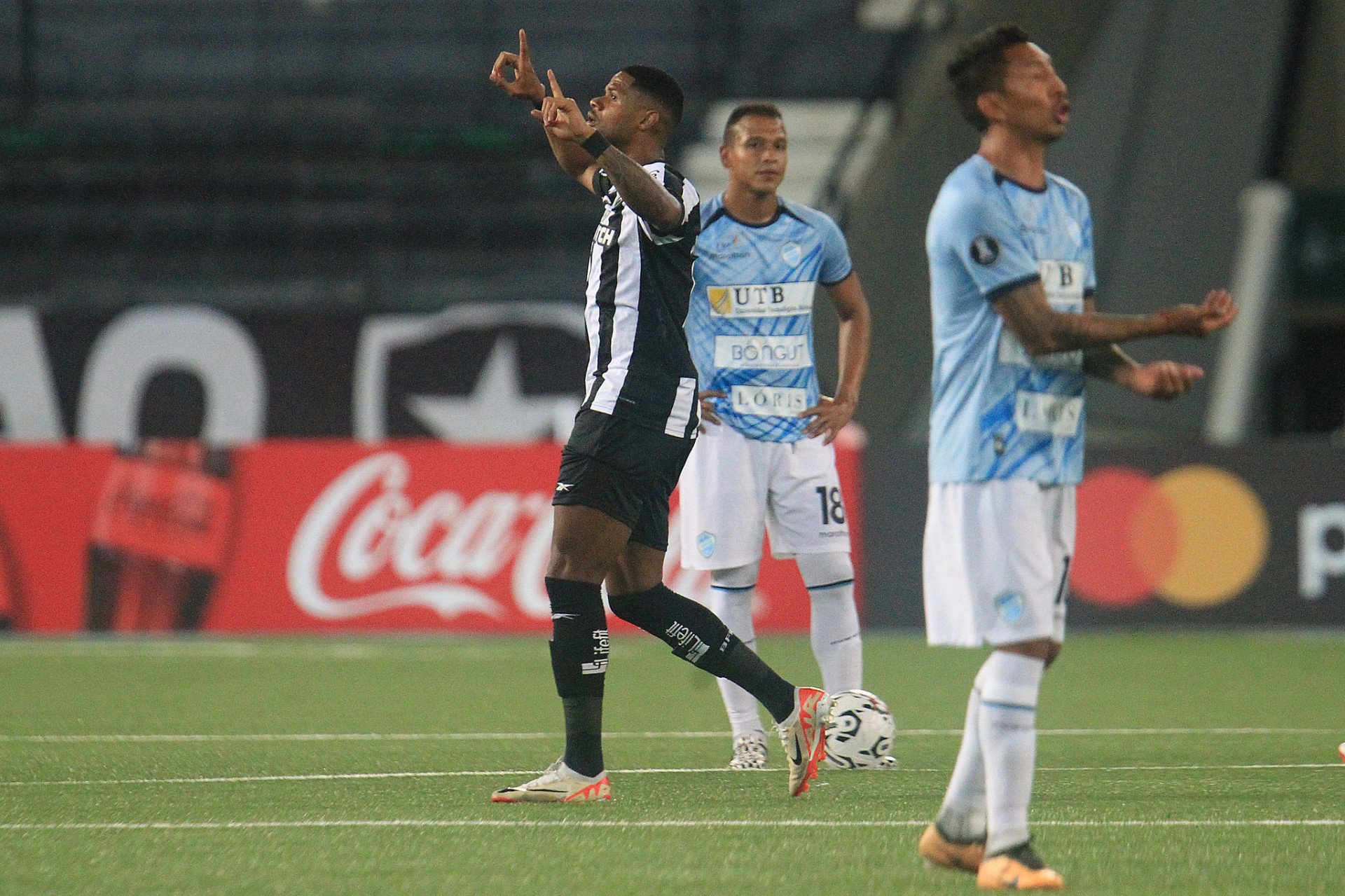 Júnior Santos brilhou na vitória do Botafogo sobre o Aurora - Vítor Silva/Botafogo
